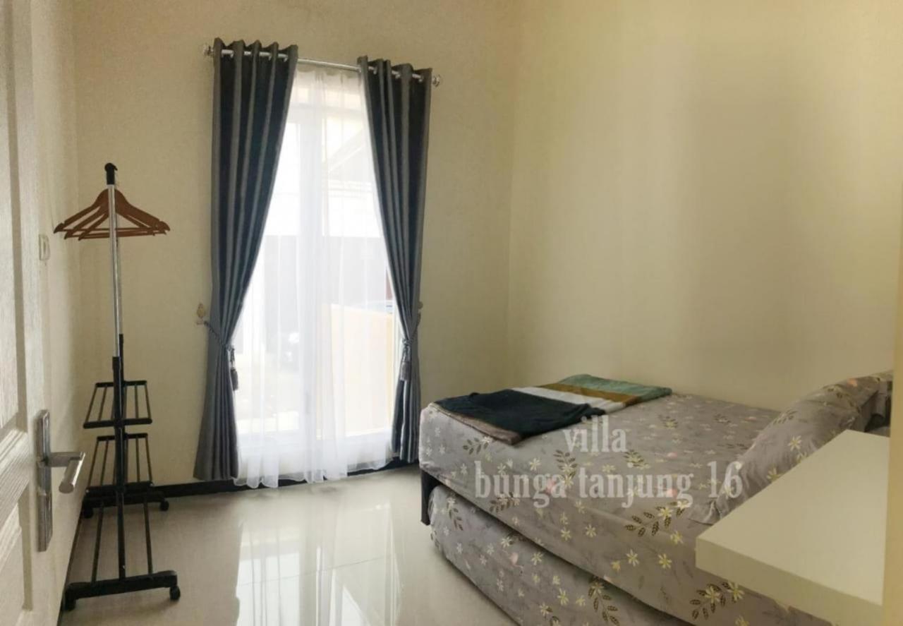 باتو Villa Syariah Bunga Tanjung 16 المظهر الخارجي الصورة